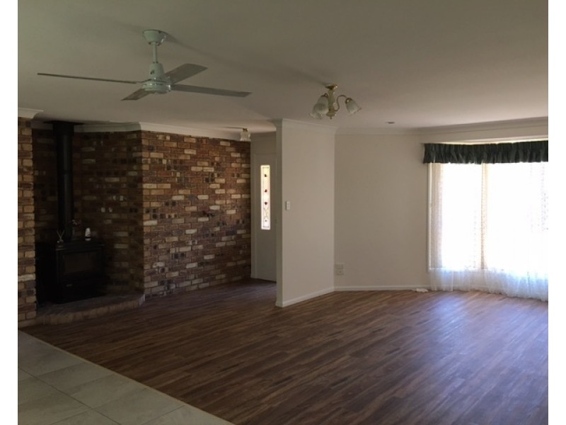 28 Thompson St, Stanthorpe QLD 4380