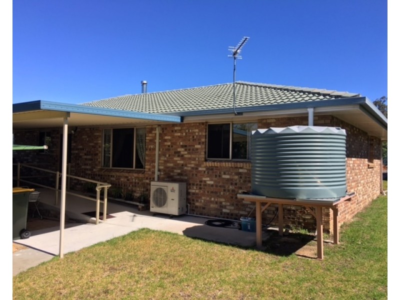 28 Thompson St, Stanthorpe QLD 4380