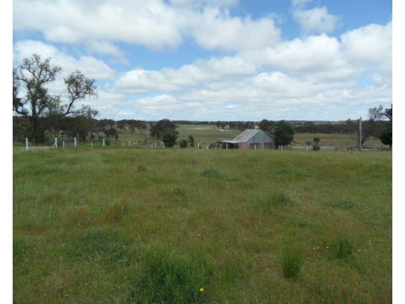 221 Nundubbermere Rd, Greenlands QLD 4380