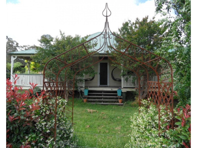 221 Nundubbermere Rd, Greenlands QLD 4380