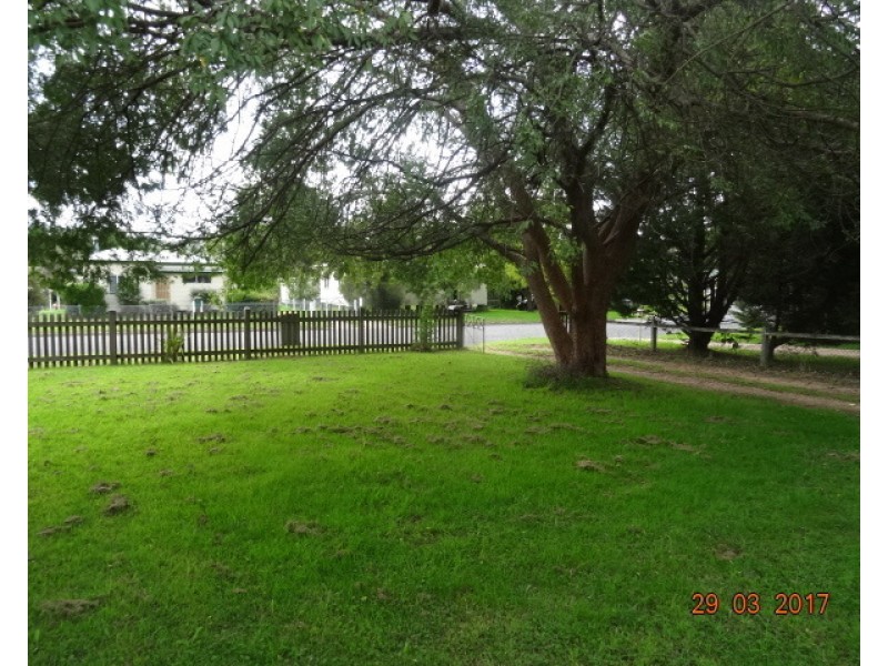 5 Aplin Street, Stanthorpe QLD 4380