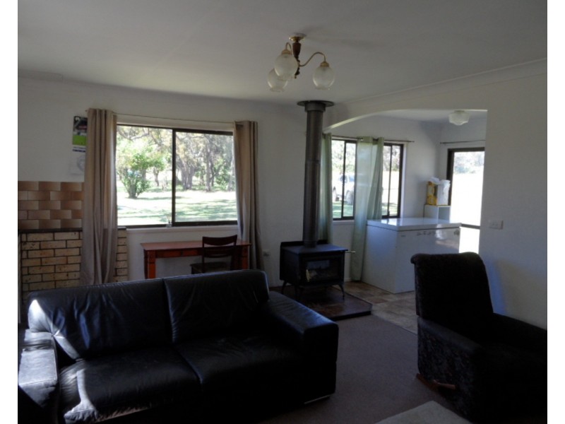 29 Wallace Court, Glen Aplin QLD 4381