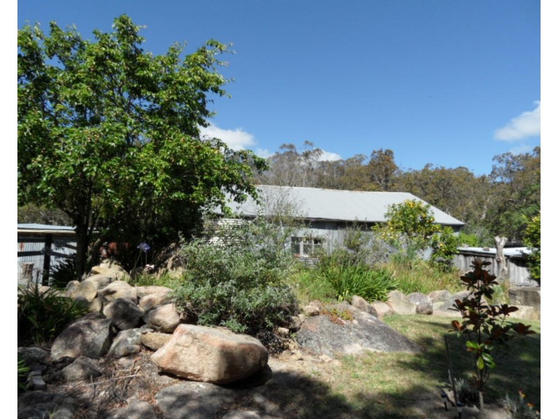 146 Barnes Road, Applethorpe QLD 4378