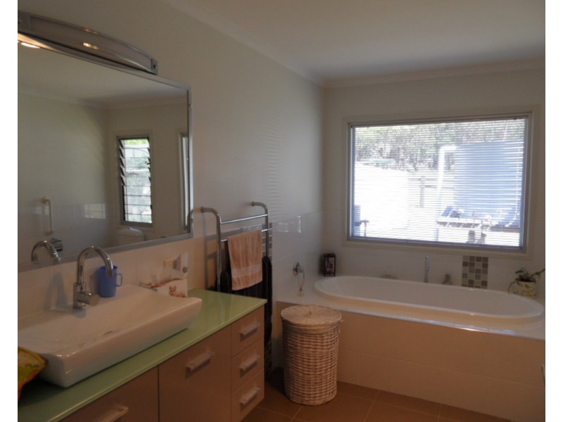 146 Barnes Road, Applethorpe QLD 4378