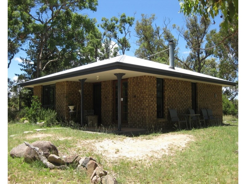 219 Caves Rd, Stanthorpe QLD 4380