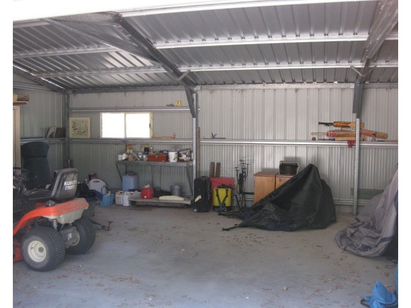 219 Caves Rd, Stanthorpe QLD 4380