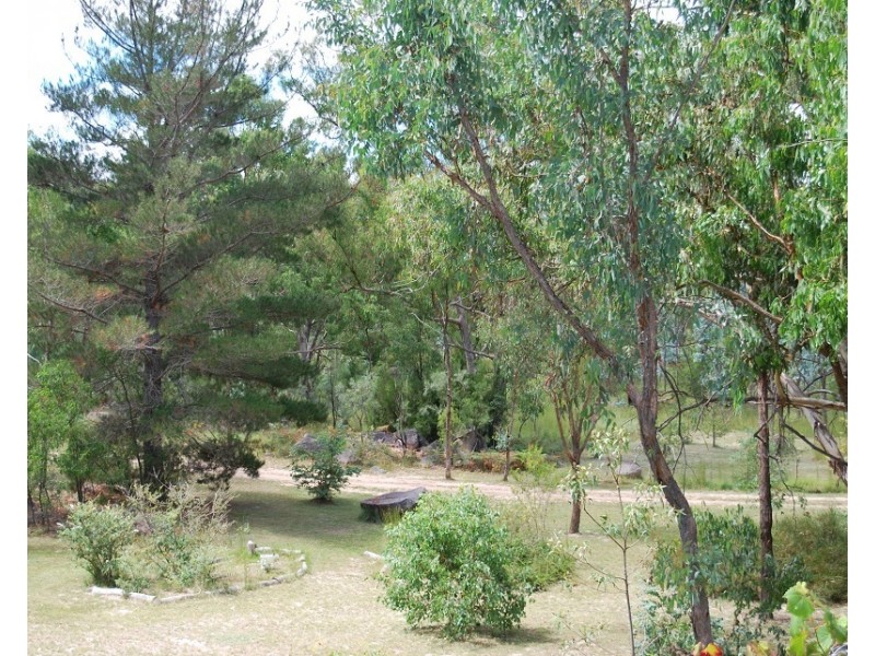 219 Caves Rd, Stanthorpe QLD 4380