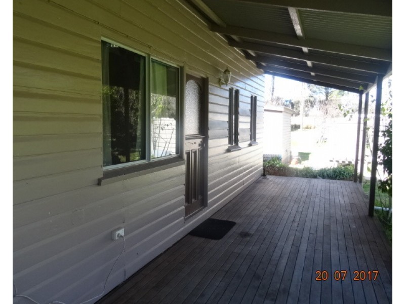 21 Miners Lane, Glen Aplin QLD 4381