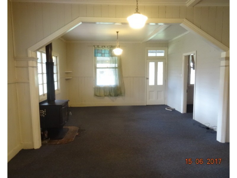 21 Miners Lane, Glen Aplin QLD 4381