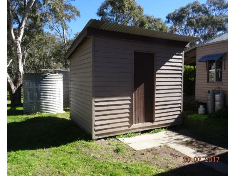 21 Miners Lane, Glen Aplin QLD 4381