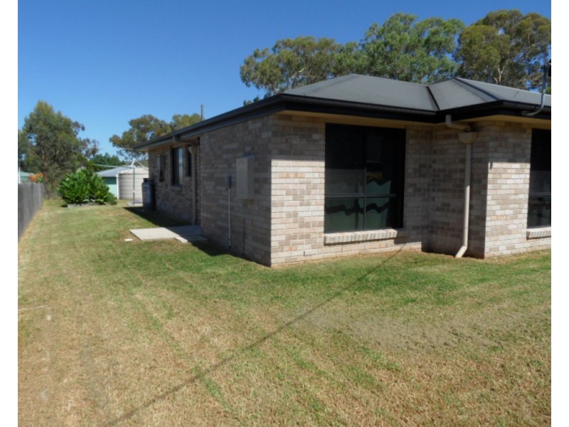 19 Forrest Street, Glen Aplin QLD 4381