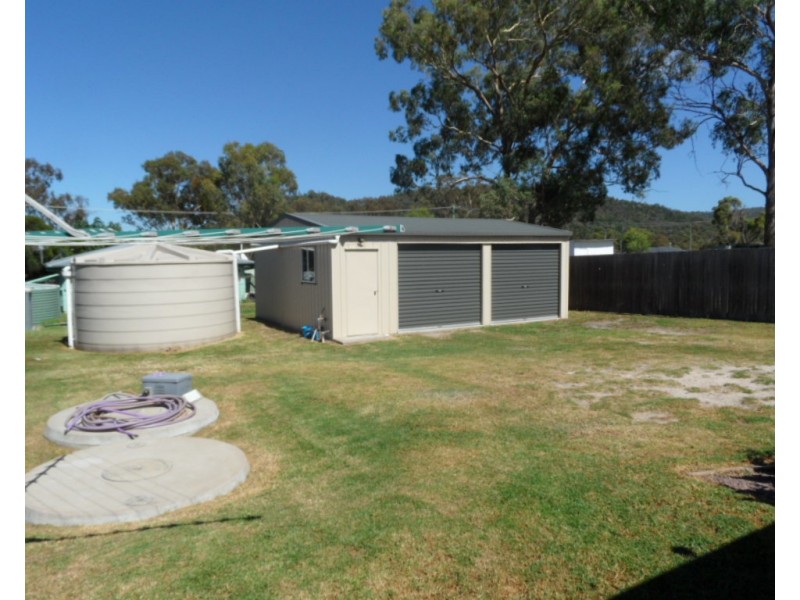 19 Forrest Street, Glen Aplin QLD 4381