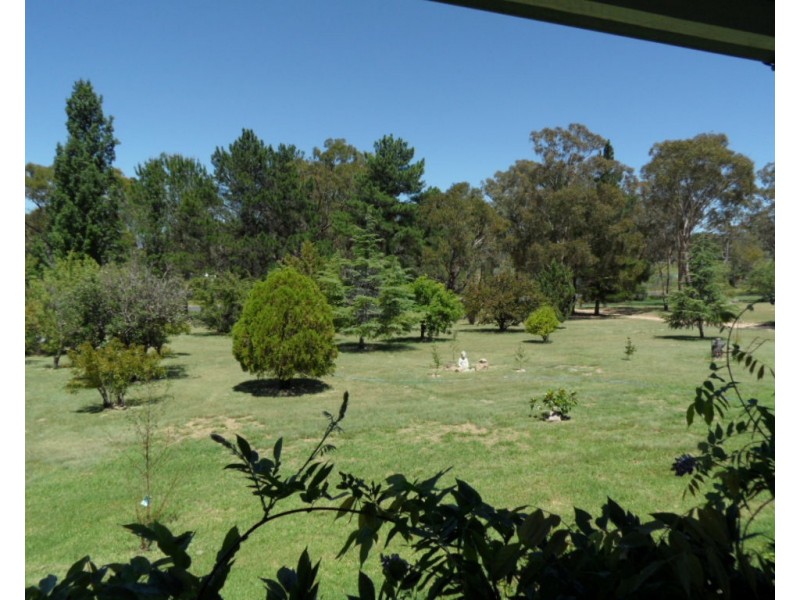 29 Jacobsens Rd, Ballandean QLD 4382