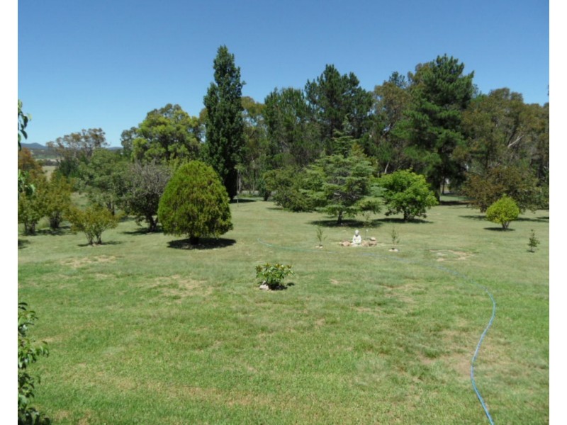 29 Jacobsens Rd, Ballandean QLD 4382