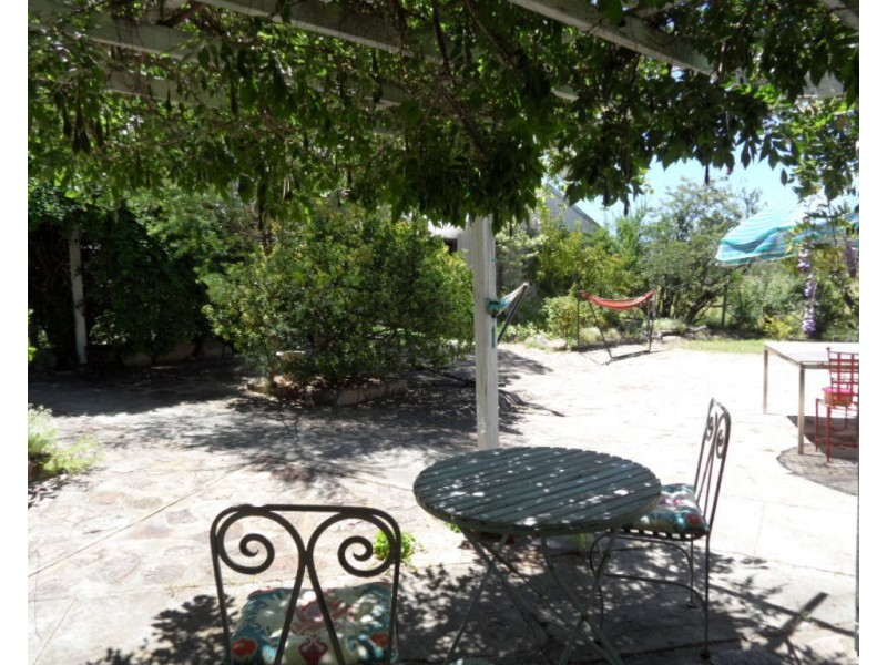 29 Jacobsens Rd, Ballandean QLD 4382