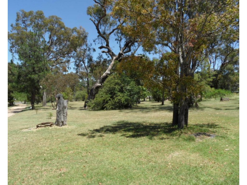 29 Jacobsens Rd, Ballandean QLD 4382