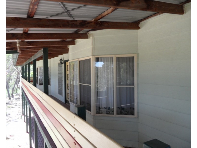 80 Bamberry Road, Pozieres QLD 4352