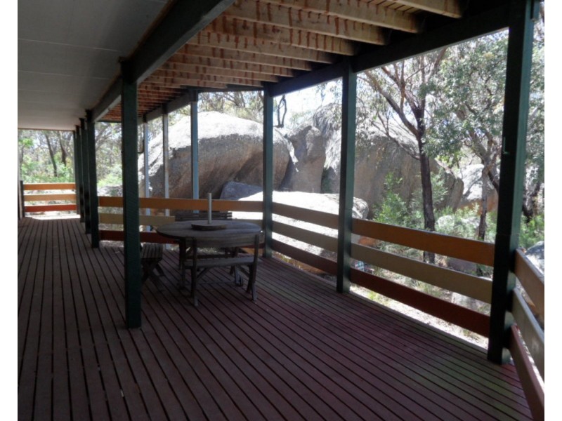 80 Bamberry Road, Pozieres QLD 4352