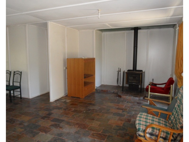 80 Bamberry Road, Pozieres QLD 4352