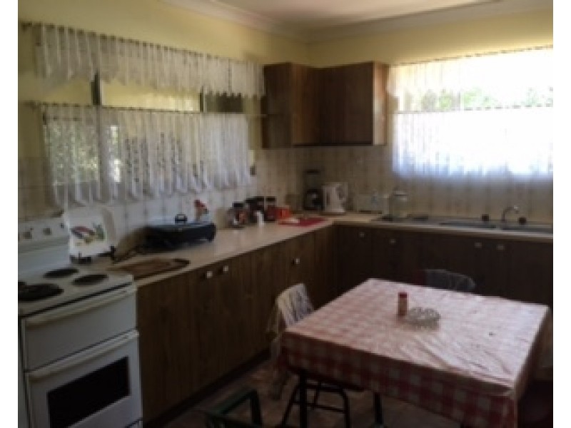 25456 New England Hwy, Applethorpe QLD 4378