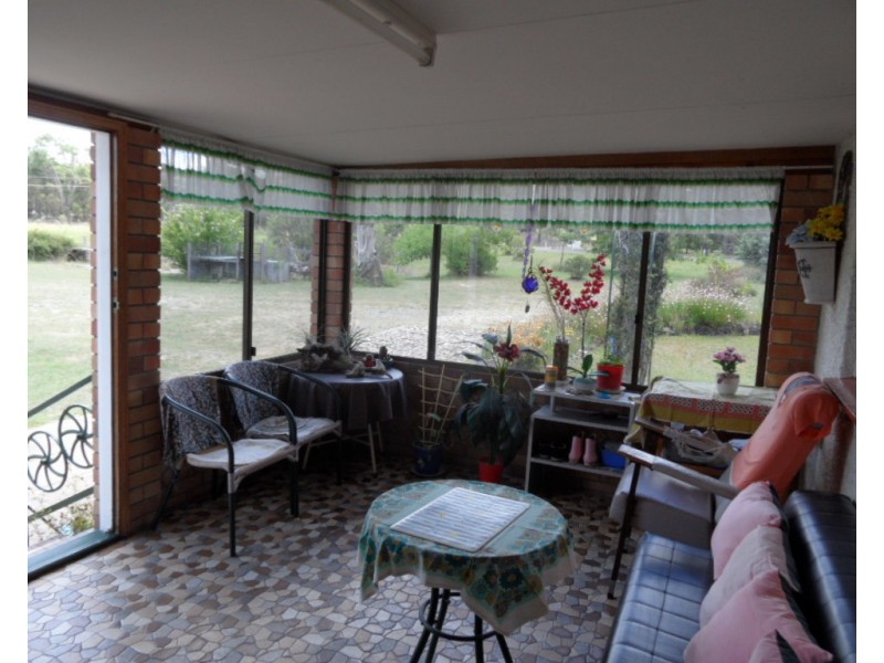 61 Old Caves Rd, Stanthorpe QLD 4380