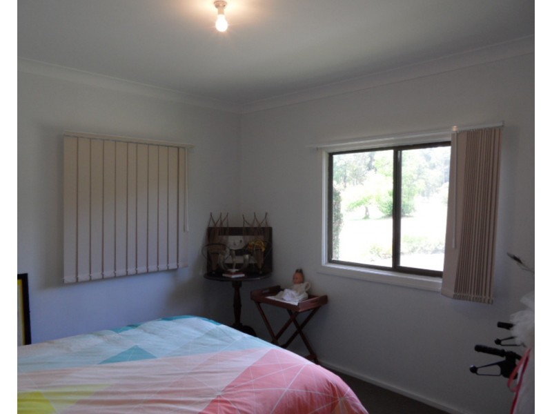 61 Old Caves Rd, Stanthorpe QLD 4380