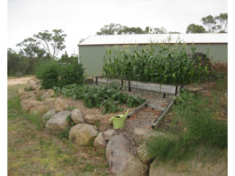 104 St Judes Road, Ballandean QLD 4382