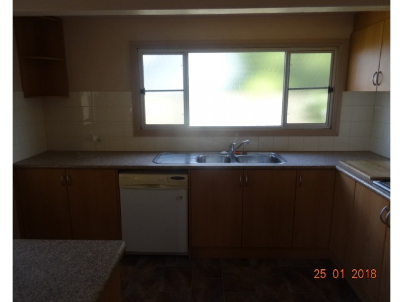 71 Railway St, Stanthorpe QLD 4380