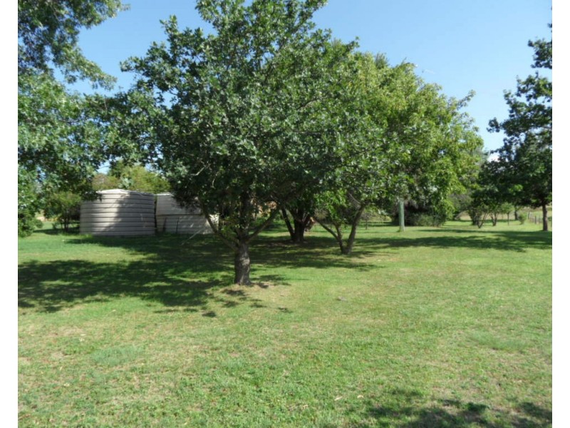 885 Sugarloaf Rd, Sugarloaf QLD 4380