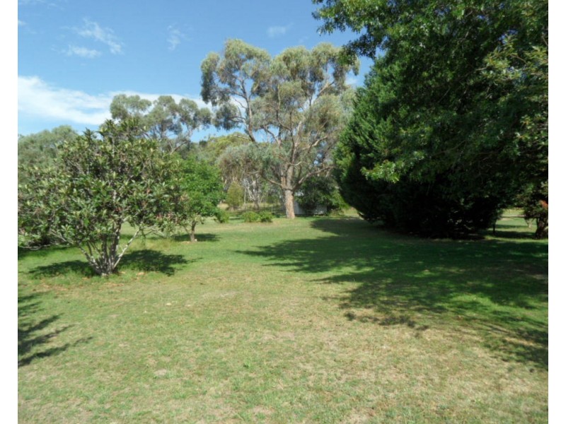 885 Sugarloaf Rd, Sugarloaf QLD 4380