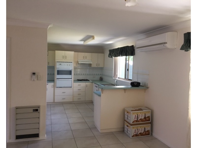 28 Thompson St, Stanthorpe QLD 4380