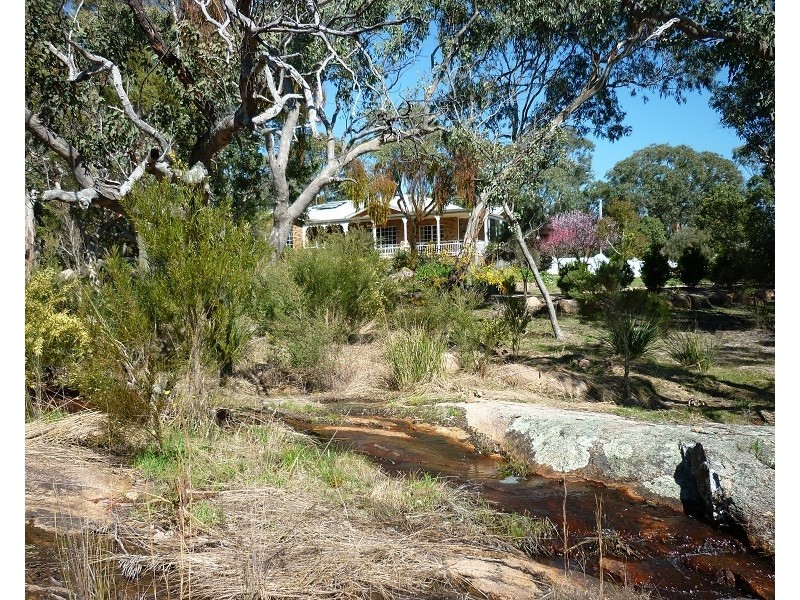 232 Townsend Rd, Glen Aplin QLD 4381