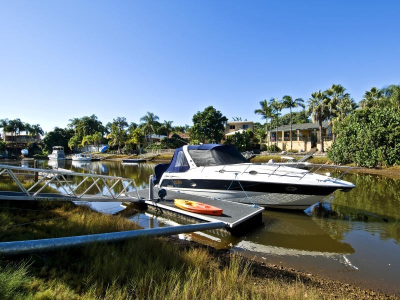 5 Craig Avenue, Carrara QLD 4211