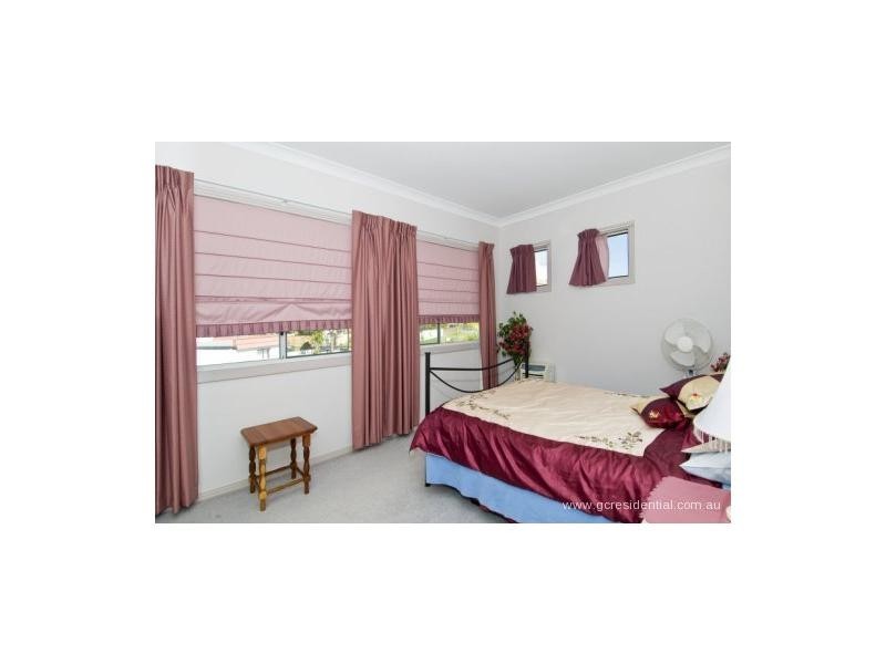 53 Admiralty Drive, Paradise Waters QLD 4217