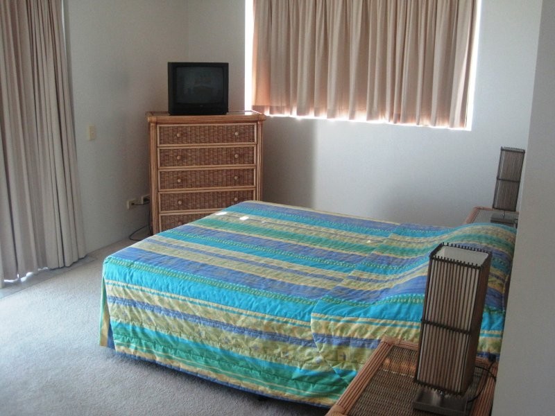 9/177 Old Burleigh Road, Broadbeach QLD 4218
