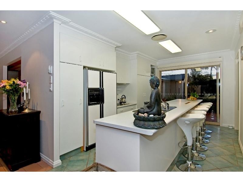 2 Fiesta Avenue, Isle Of Capri QLD 4217