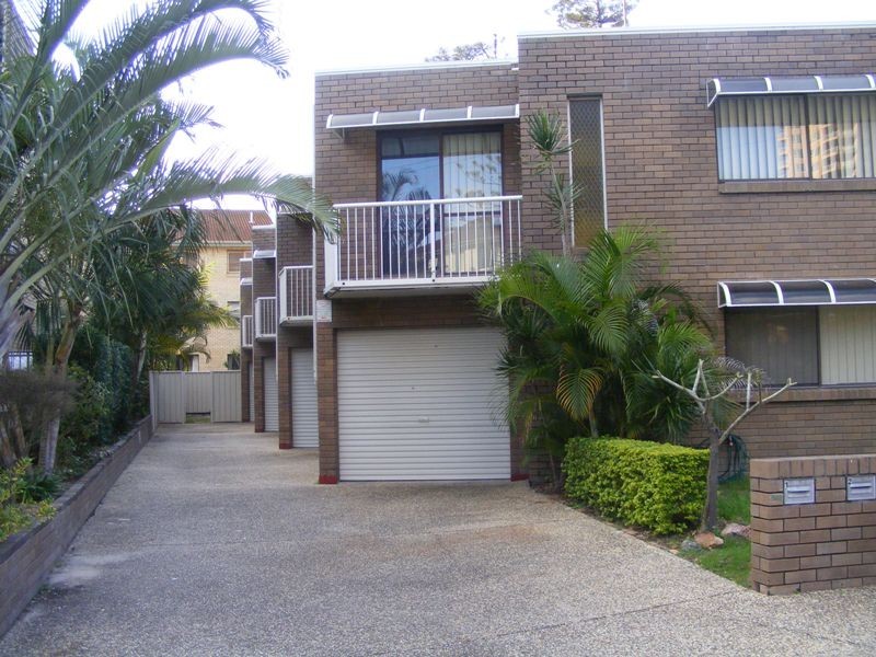 2/23 Britannia Avenue, Broadbeach QLD 4218