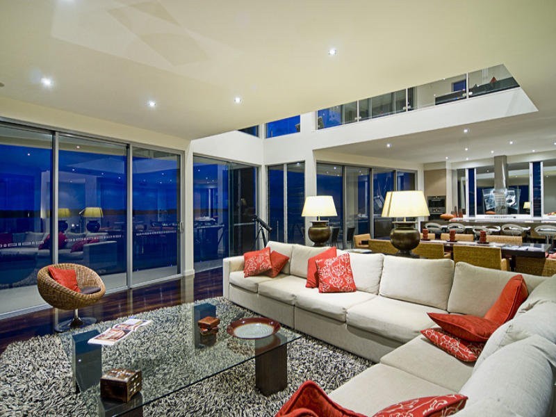 Sovereign Islands QLD 4216