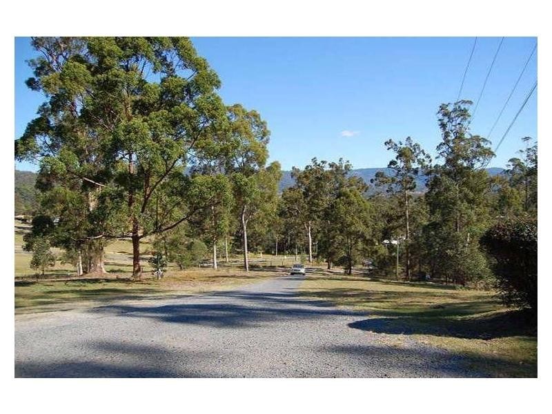 15 Haven Court, Maudsland QLD 4210