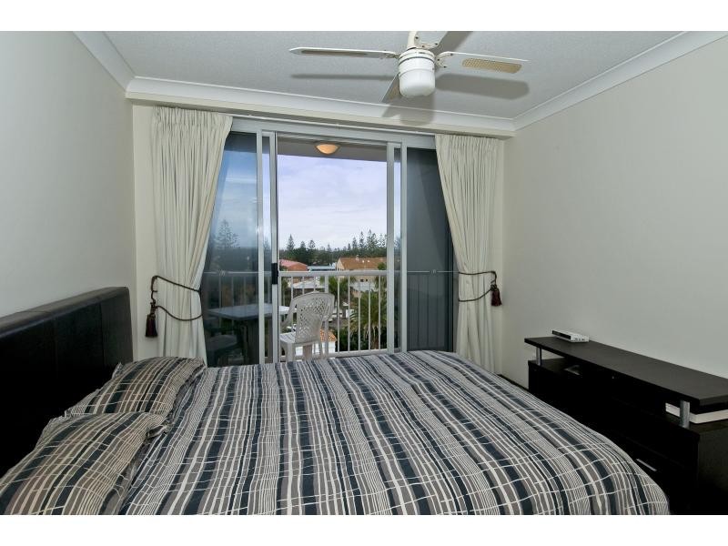 3054/2623 Gold Coast Highway, Broadbeach QLD 4218