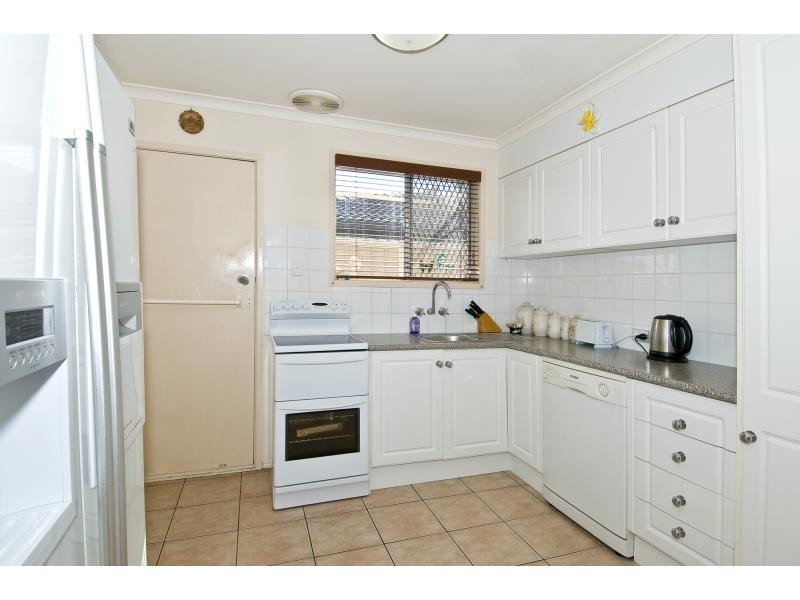 57 St Andrews Avenue, Isle Of Capri QLD 4217