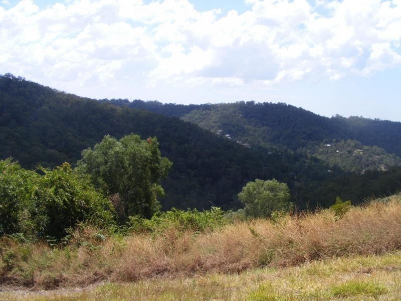 121 Golden Valley Road, Bonogin QLD 4213