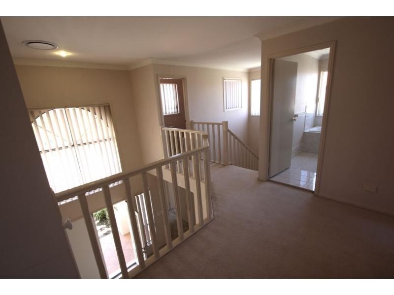 35 Deborah Avenue, Benowa QLD 4217