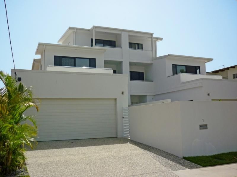 1/40 Bayview Street, Runaway Bay QLD 4216