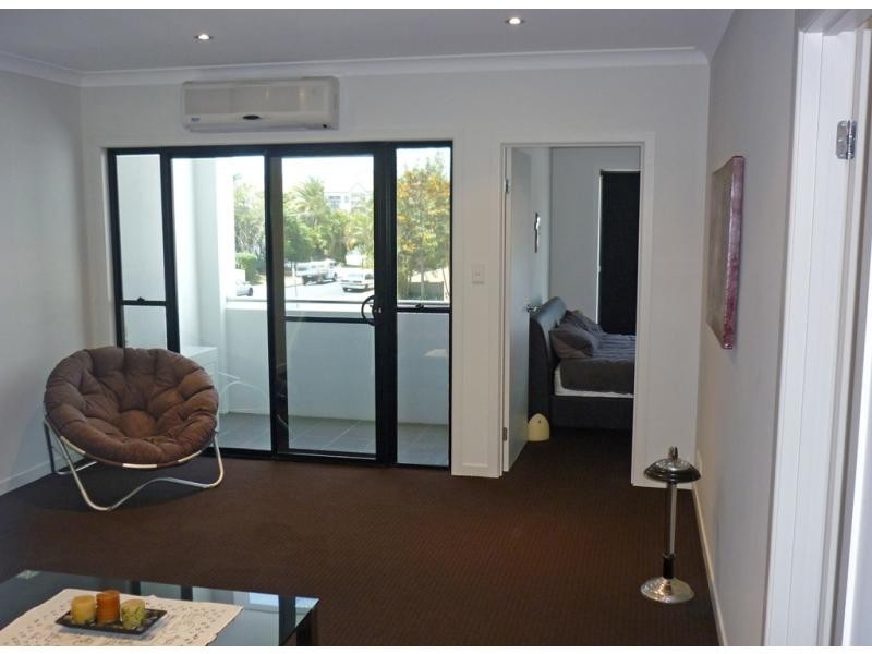 1/40 Bayview Street, Runaway Bay QLD 4216