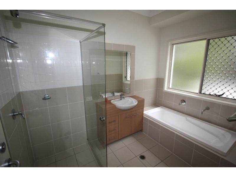 Benowa QLD 4217
