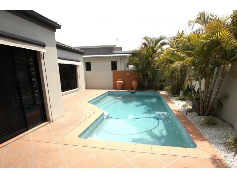 Benowa QLD 4217