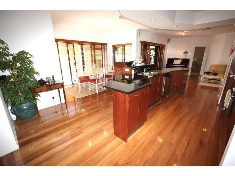 Benowa QLD 4217