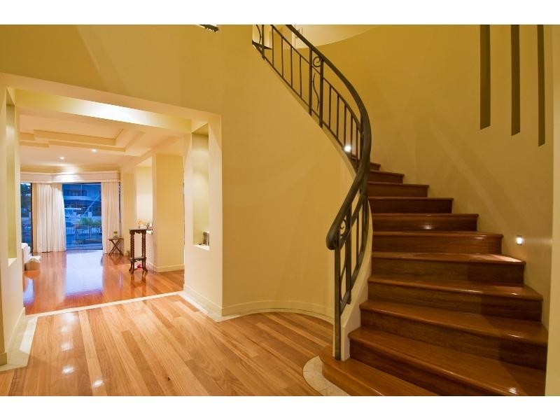 14 Seafarer Court, Paradise Waters QLD 4217
