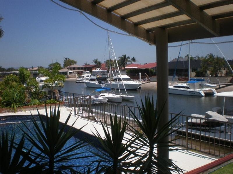 5 Van Diemen Place North, Qld, Hollywell QLD 4216